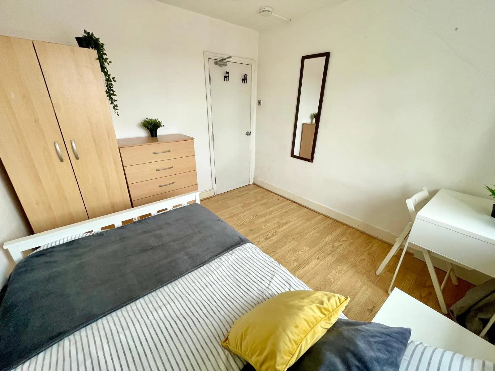 Double room near Kilburn / Cricklewood